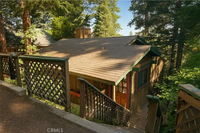 $250,000 | 505 West Victoria Court, Lake Arrowhead, CA 92352