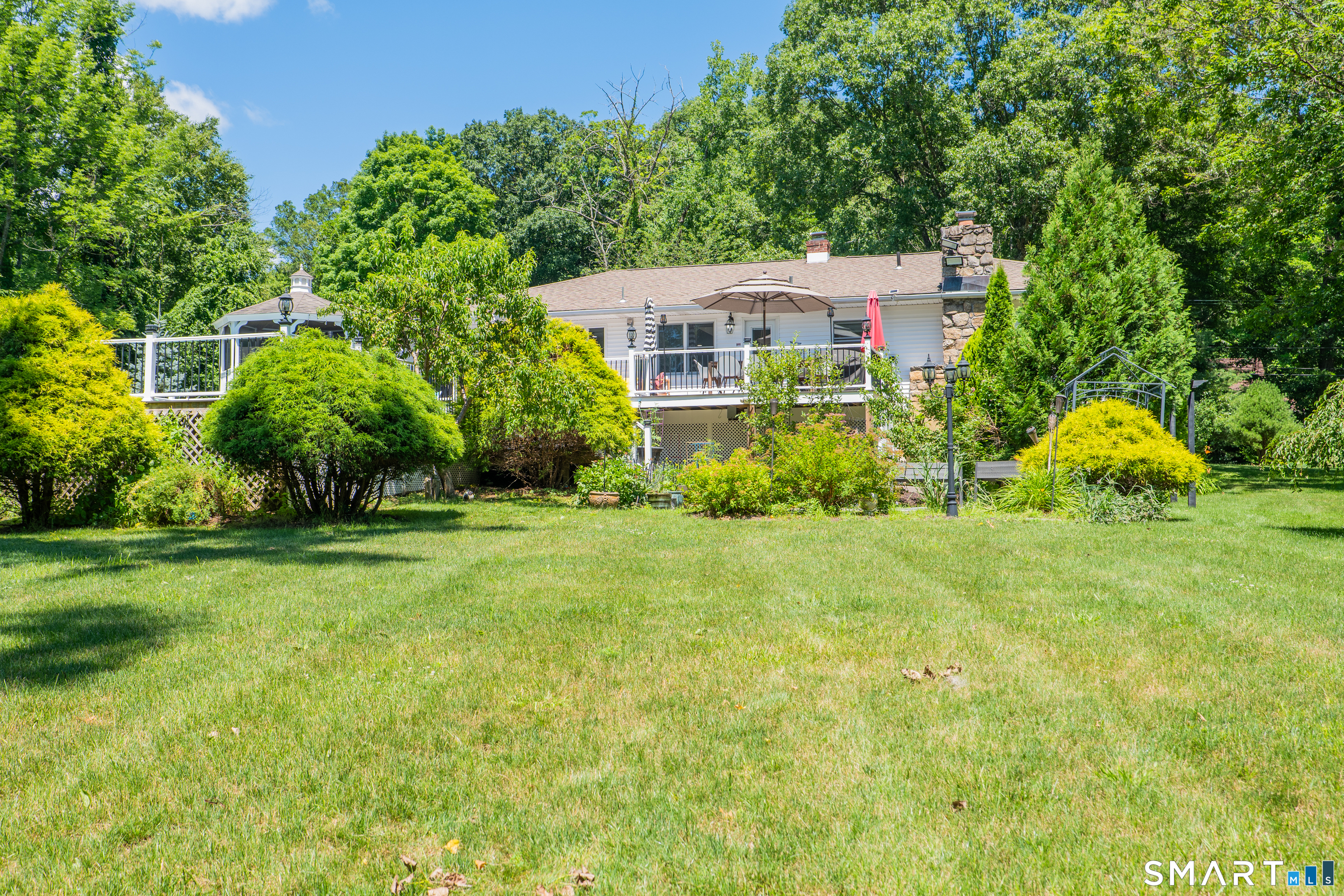 15 Farrell Road Newtown, CT 06470 - Photo 38 of 40