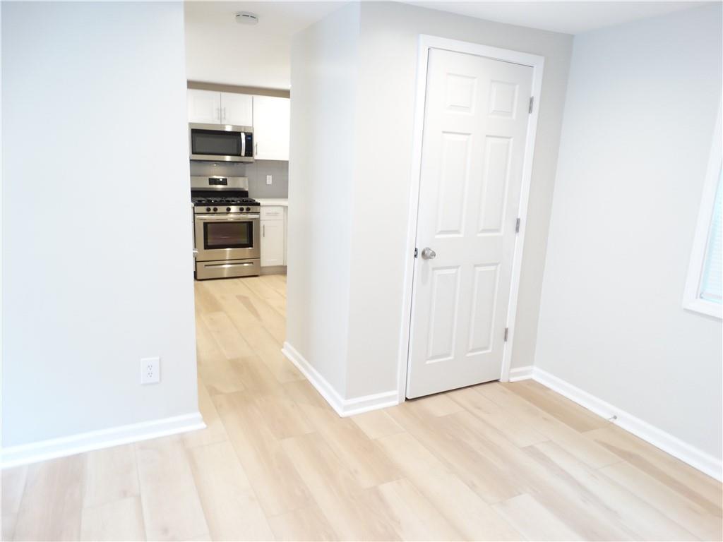 8156 Lincoln Road Verona, PA 15147 - Photo 9 of 30 Gallery Image 9