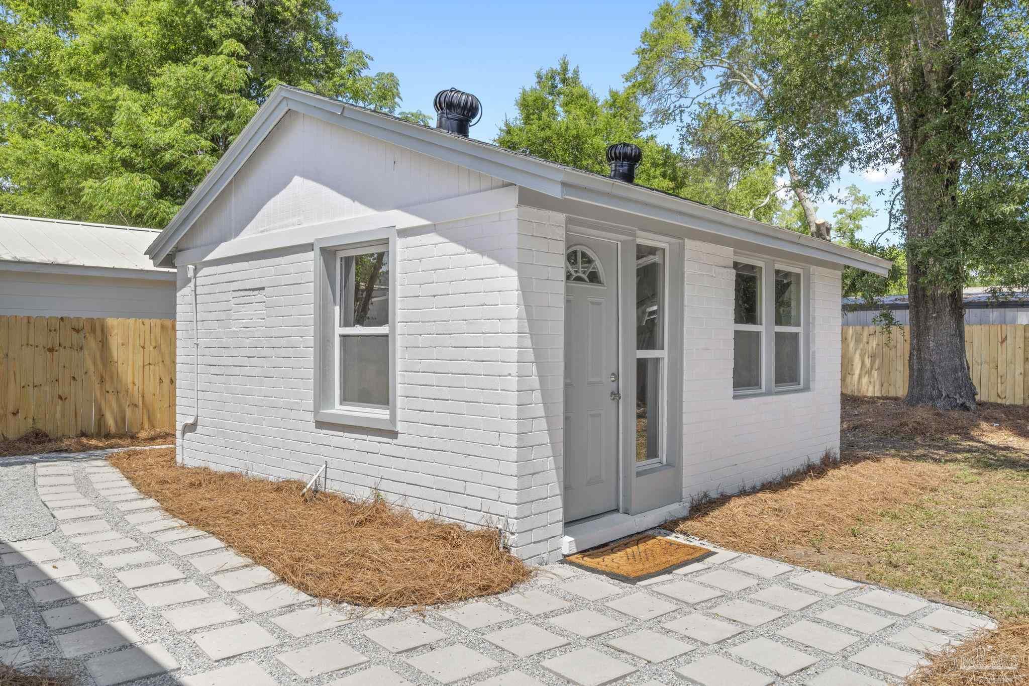 306 South N Street Pensacola, FL 32502 - Photo 8 of 37 a view of backyard of the house