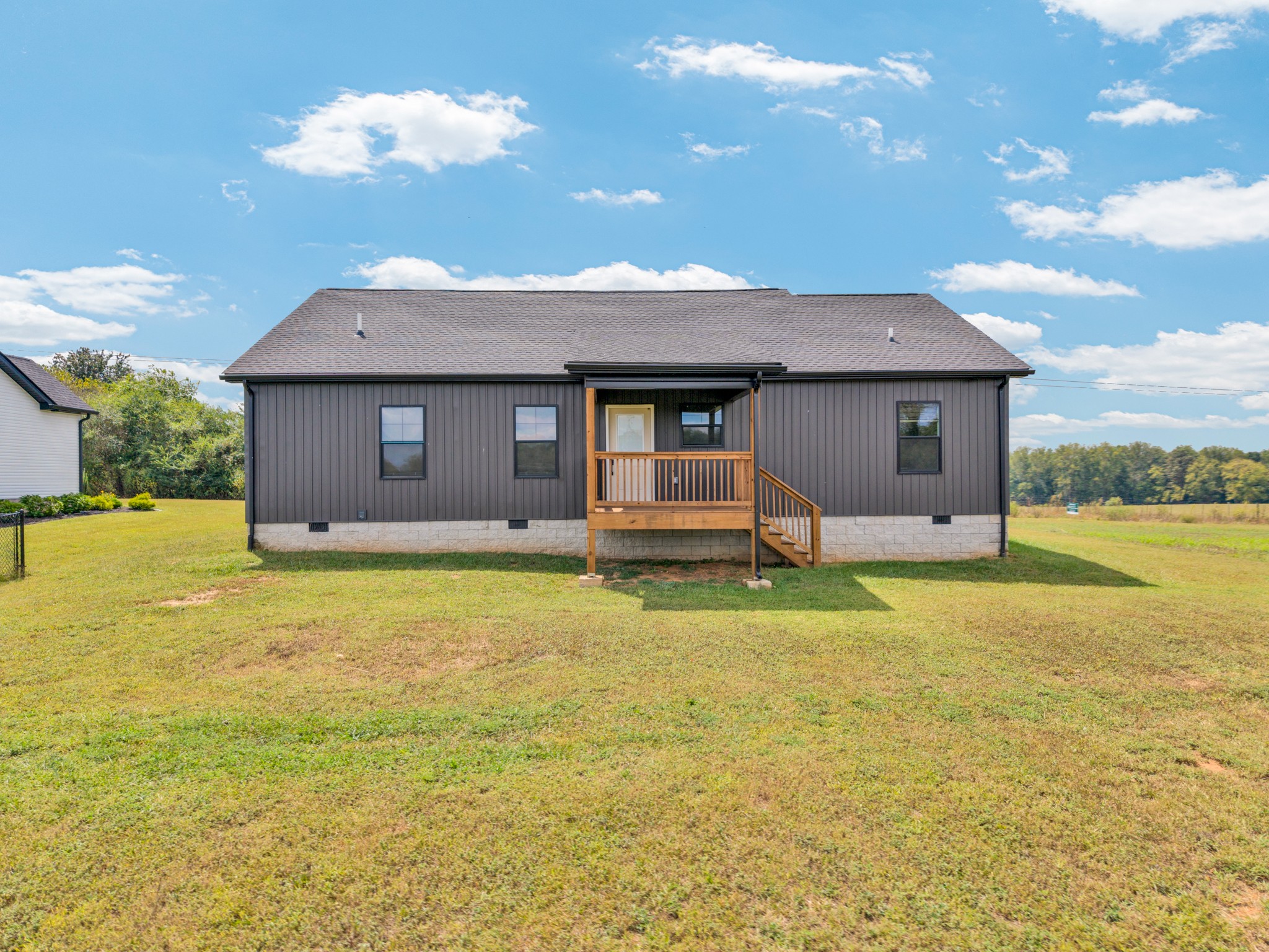 4733 Window Cliff Road Baxter, TN 38544 - Photo 23 of 25 a front view of a house with a yard