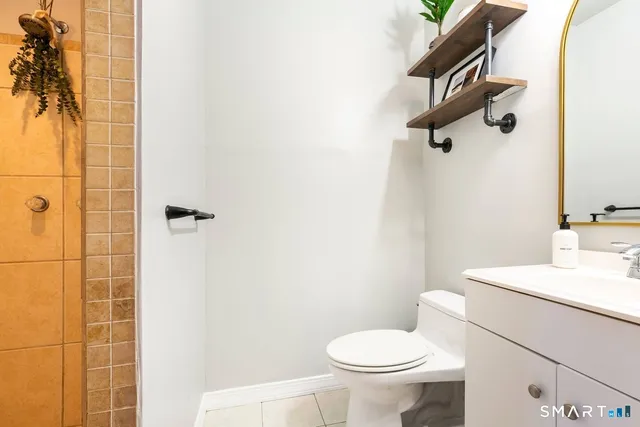 $3,000 | 516 Indian Avenue, Bridgeport, CT 06606