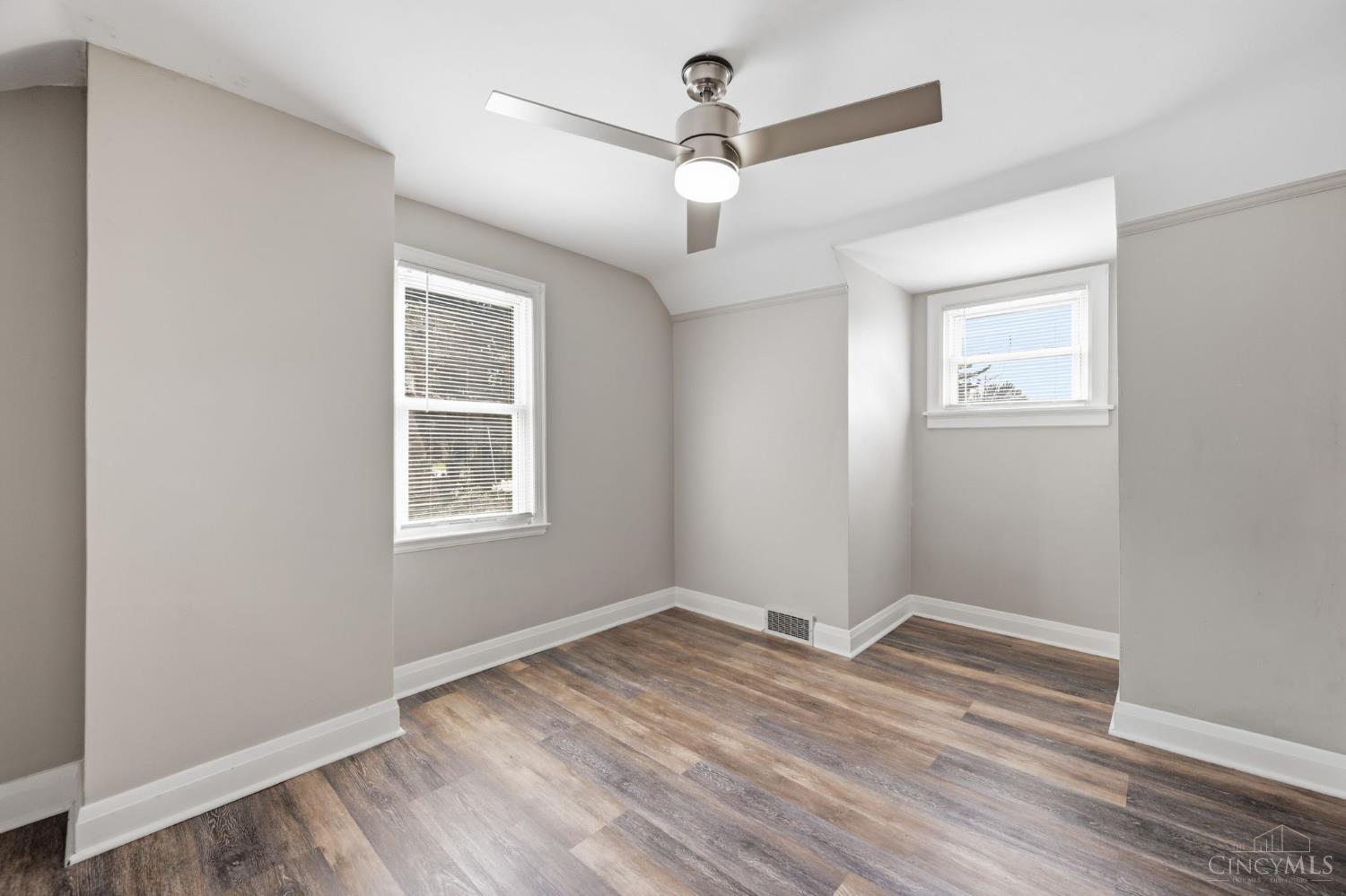 552 Anderson Ferry Road Cincinnati, OH 45238 - Photo 24 of 40 Gallery Image 24