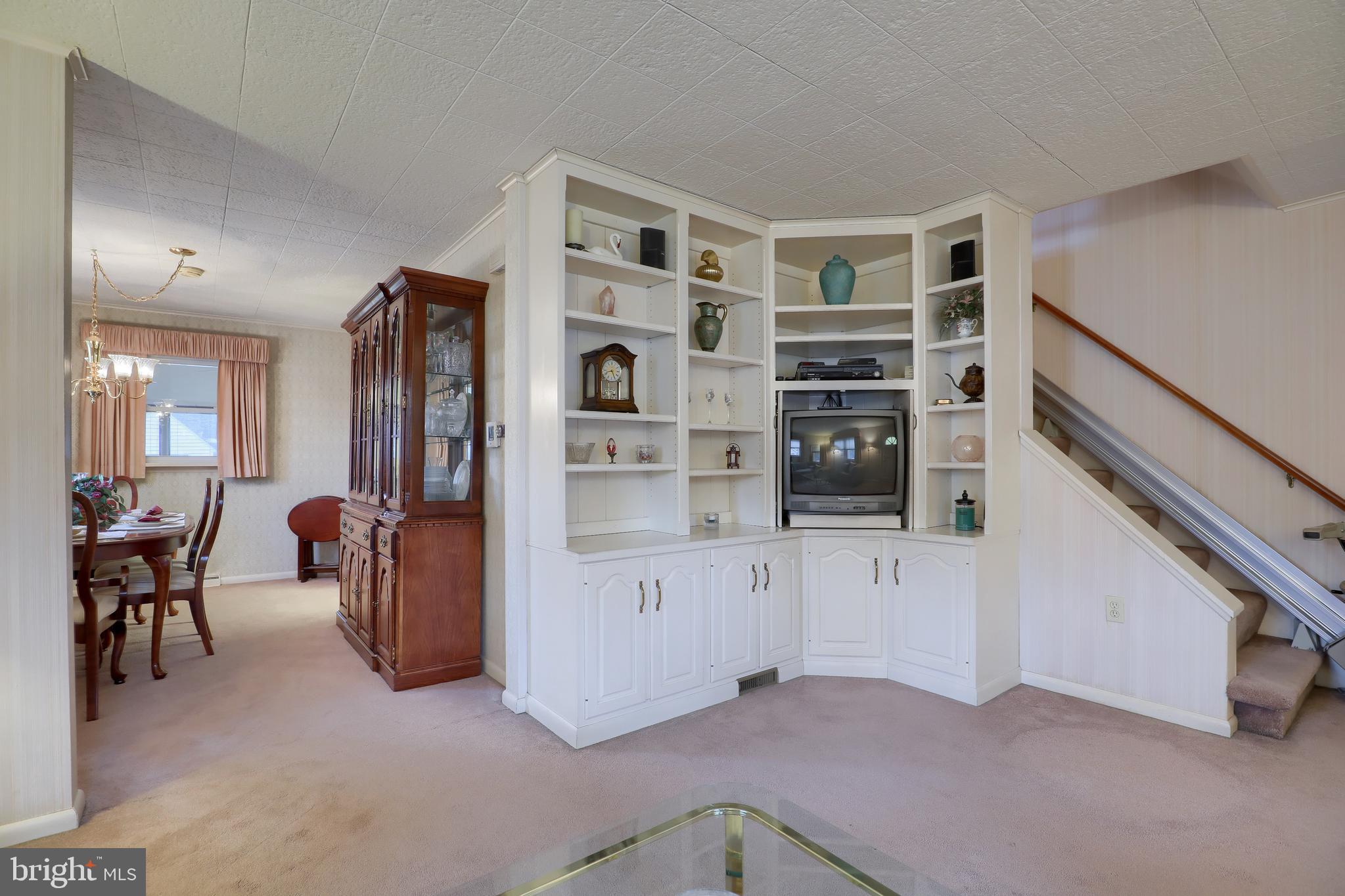 410 General Sutter Avenue Lititz, PA 17543 - Photo 5 of 33