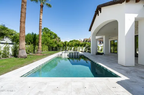 $6,450,000 | 6302 East Calle Del Norte, Scottsdale, AZ 85251