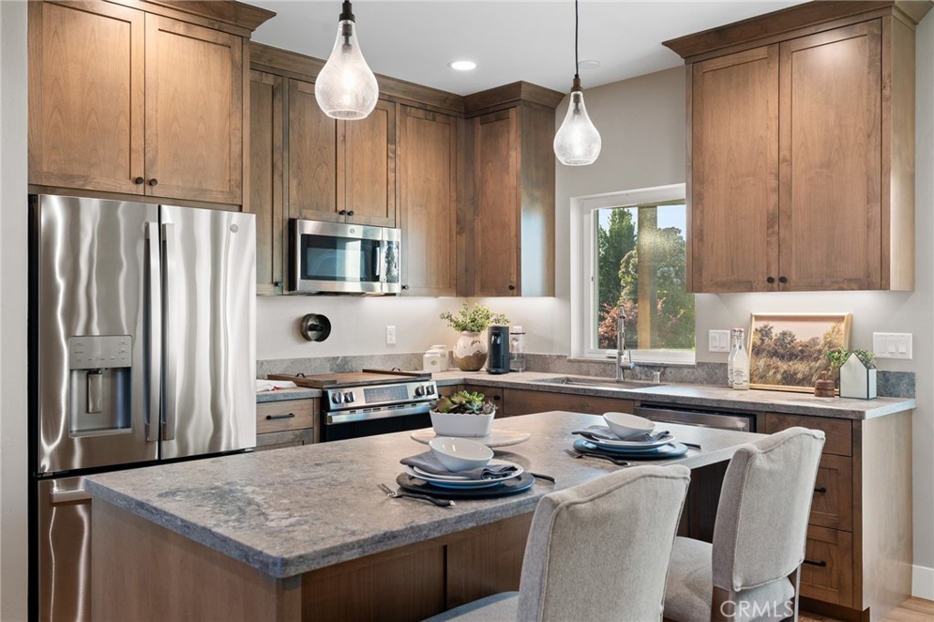 10441 Doe Mill Road Chico, CA 95928 - Photo 13 of 38