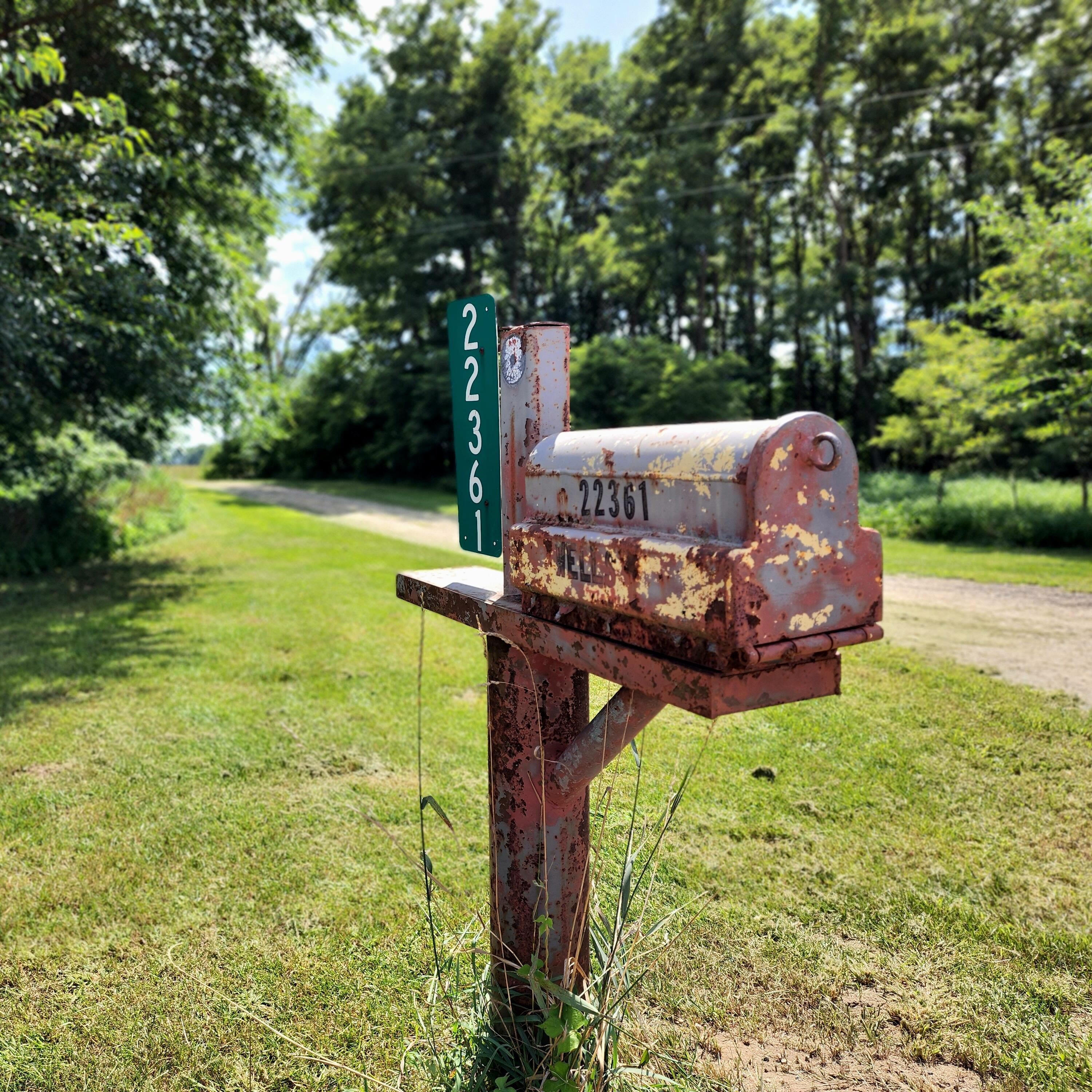 22361 Featherstone Road Sturgis, MI 49091 - Photo 4 of 58 20220817_151447