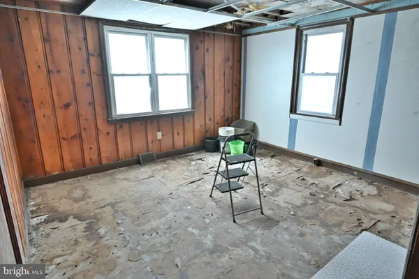 a view of a storage & utility room