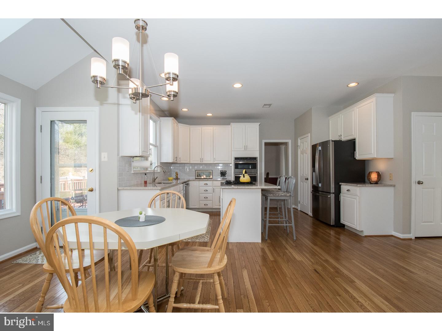 1022 Redtail Road Audubon, PA 19403 - Photo 6 of 25 Kitchen