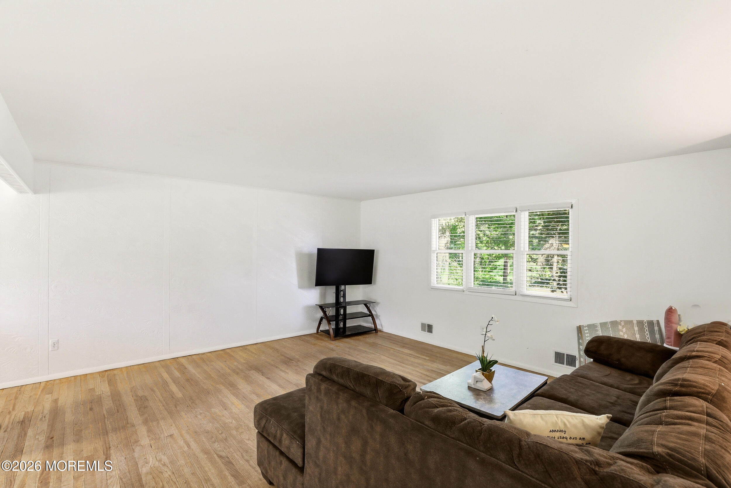 59 Sunnyside Road Howell, NJ 07731 - Photo 4 of 28 4_59 sunnyside rd_4