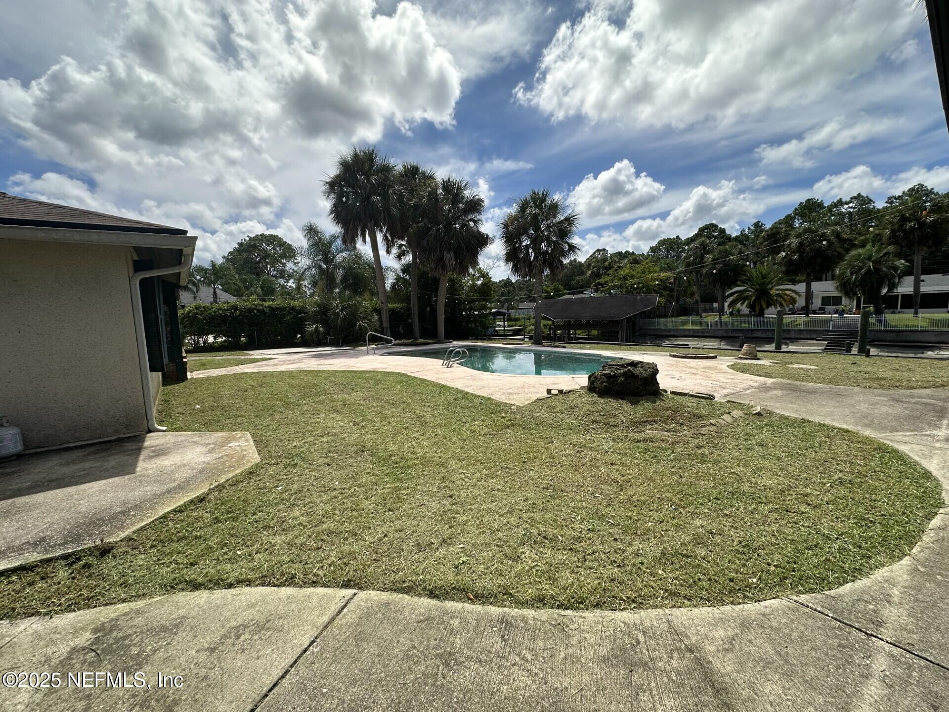 3436 Palm Island Road Jacksonville, FL 32250 - Photo 19 of 26 backyard