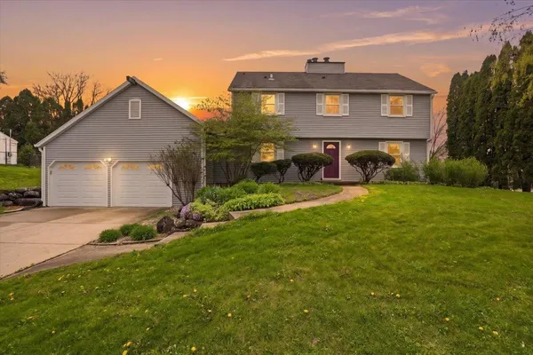 $565,000 | 2830 Grandview Boulevard, Madison, WI 53713