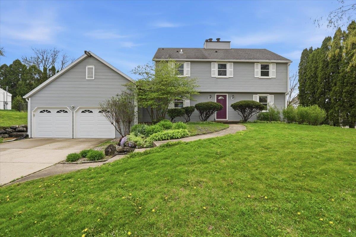 2830 Grandview Boulevard Madison, WI 53713 - Photo 3 of 69
