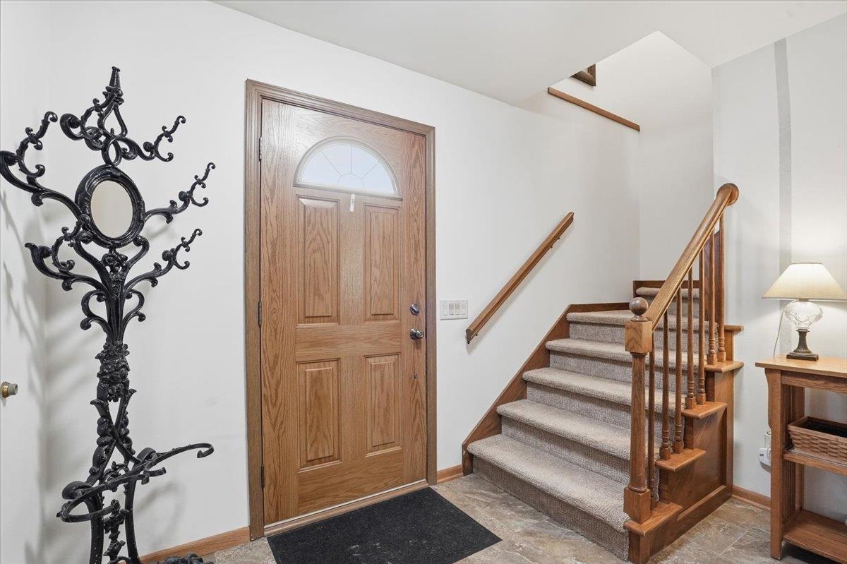 2830 Grandview Boulevard Madison, WI 53713 - Photo 7 of 69