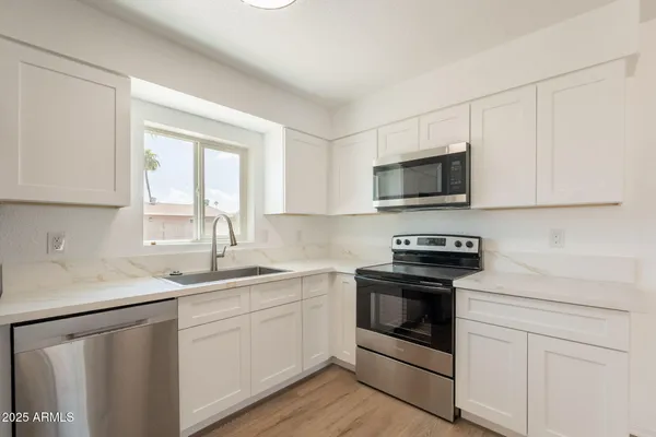 $399,000 | 4743 West Shaw Butte Drive, Glendale, AZ 85304