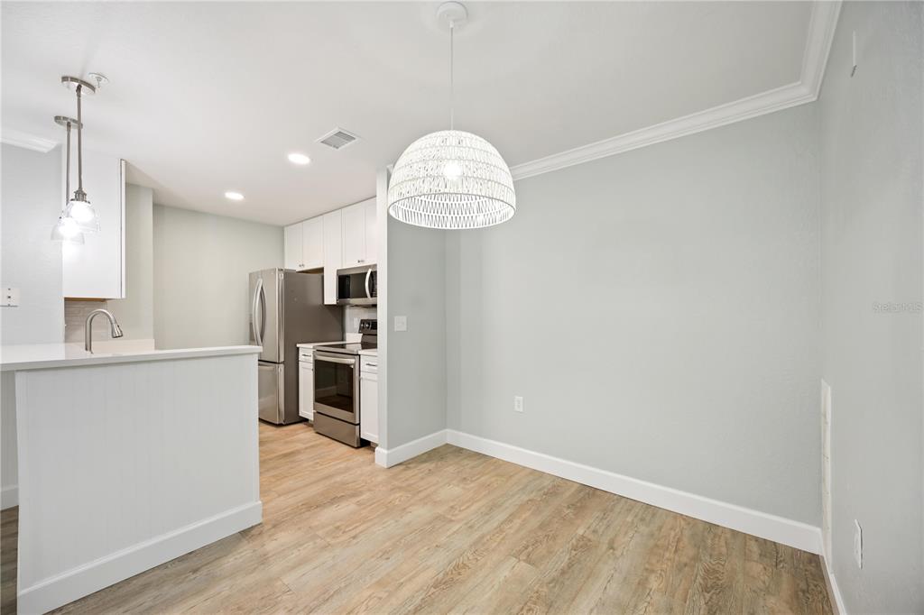 8821 Manor Loop, Unit 101 Lakewood Ranch, FL 34202 - Photo 11 of 30 Gallery Image 11