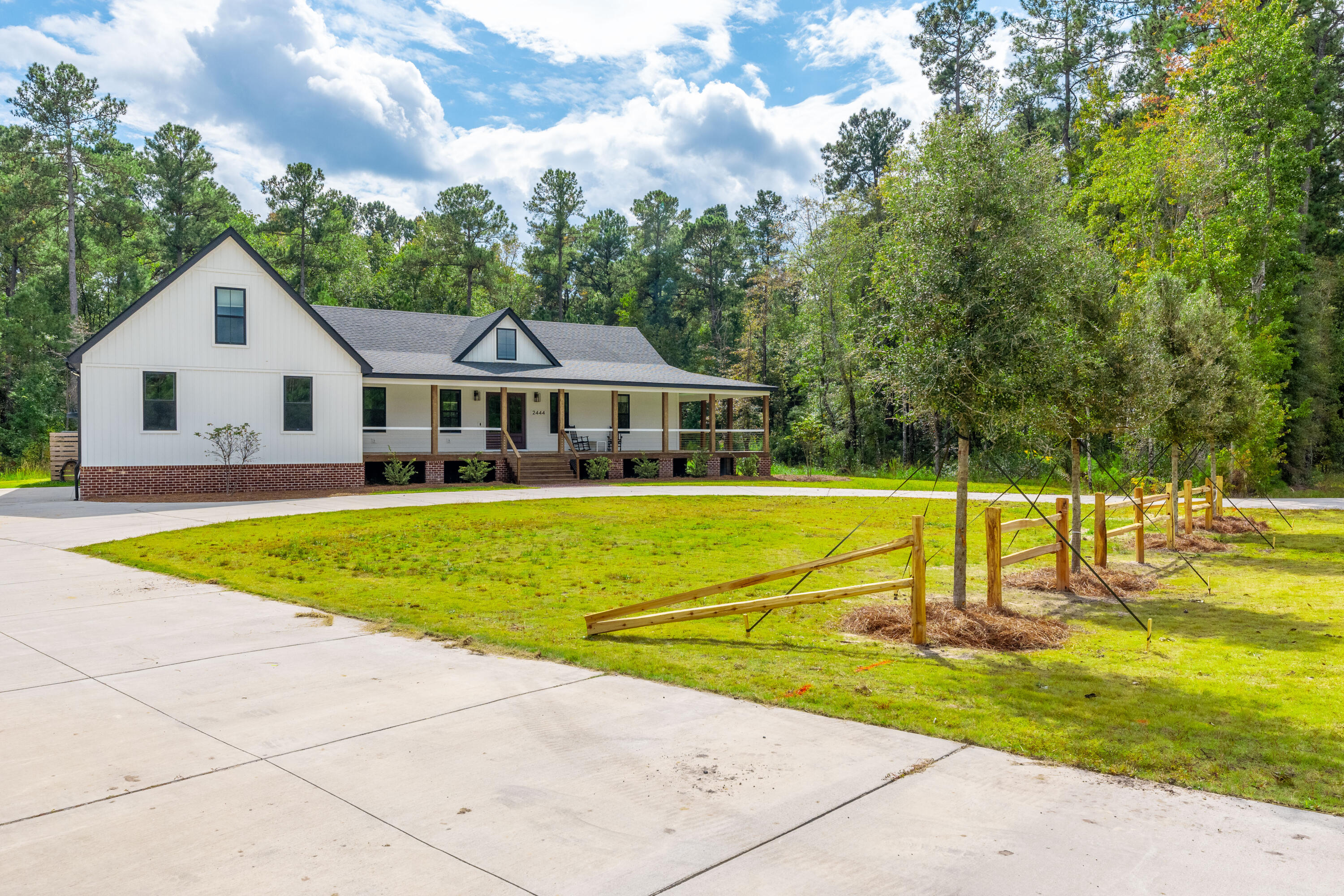 2444 Cooper Store Road Moncks Corner, SC 29461 - Photo 2 of 54 463DDE29-CBA2-4CAB-B8F4-AE5FADE789C1