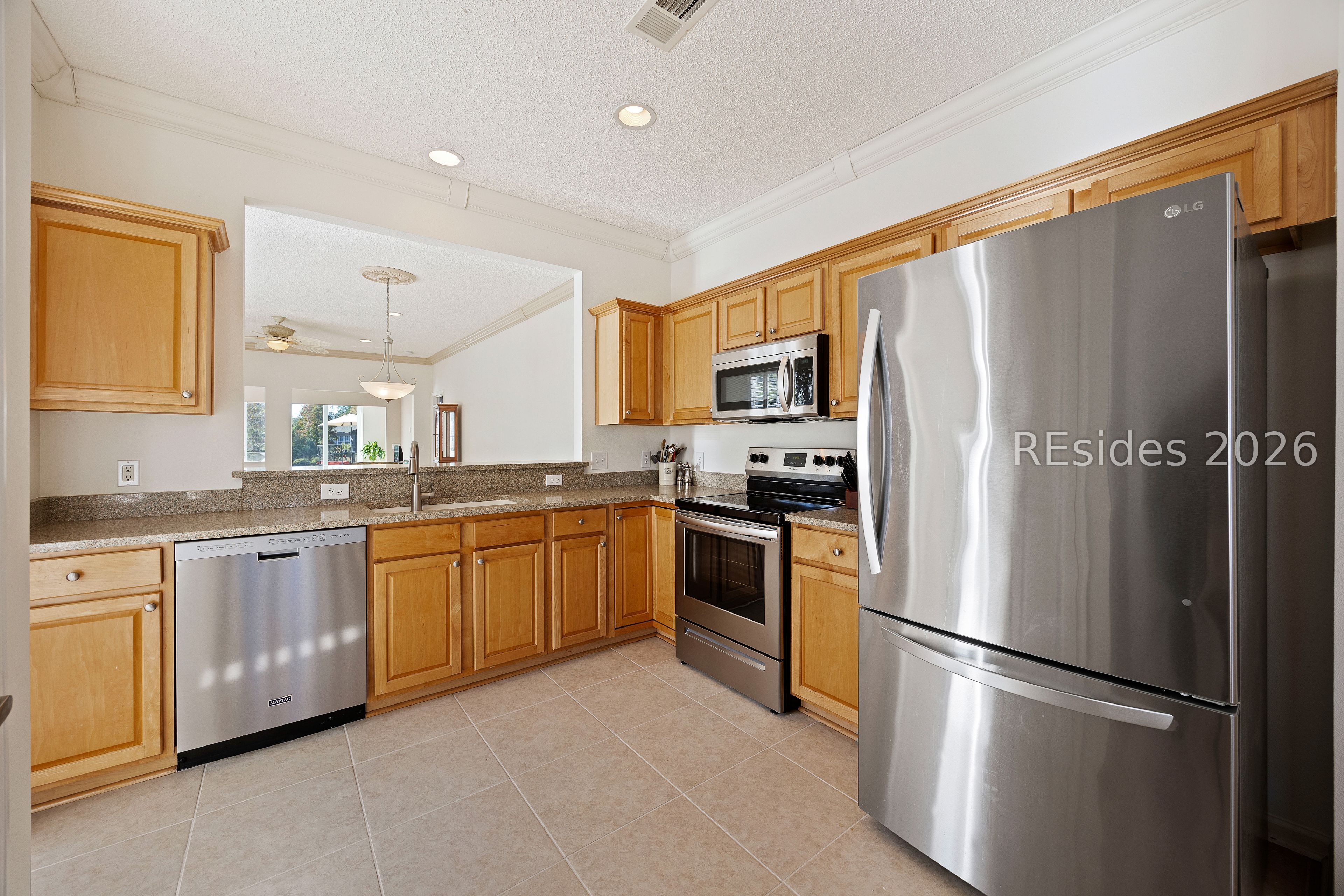 19 Pomegranate Lane Bluffton, SC 29909 - Photo 11 of 46