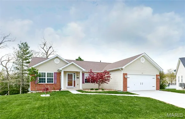 $395,900 | 116 Groton Drive, Wentzville, MO 63385