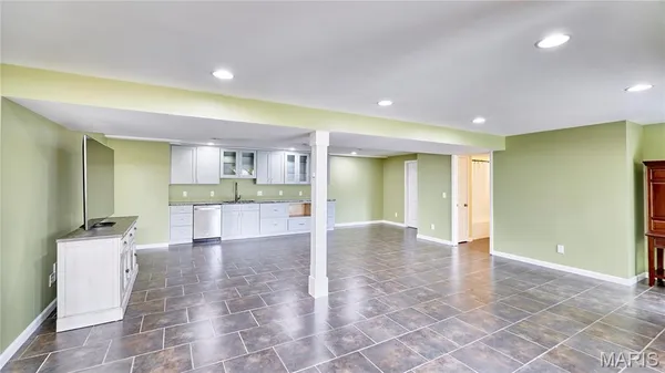 $395,900 | 116 Groton Drive, Wentzville, MO 63385