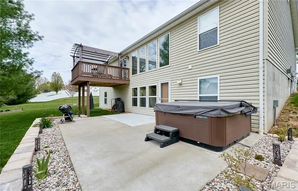 $395,900 | 116 Groton Drive, Wentzville, MO 63385