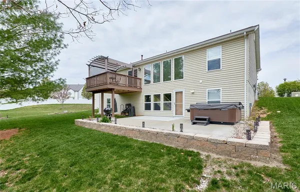 $395,900 | 116 Groton Drive, Wentzville, MO 63385