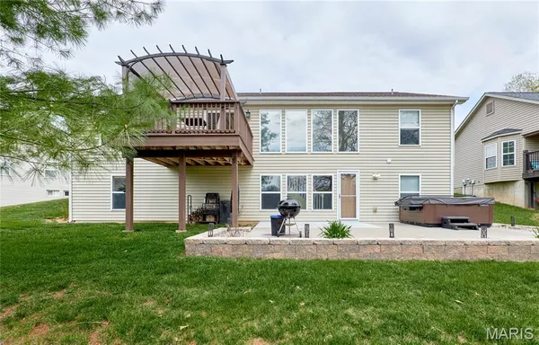 $395,900 | 116 Groton Drive, Wentzville, MO 63385