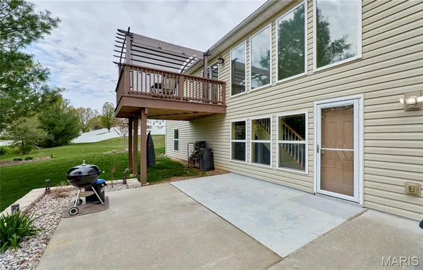 $395,900 | 116 Groton Drive, Wentzville, MO 63385