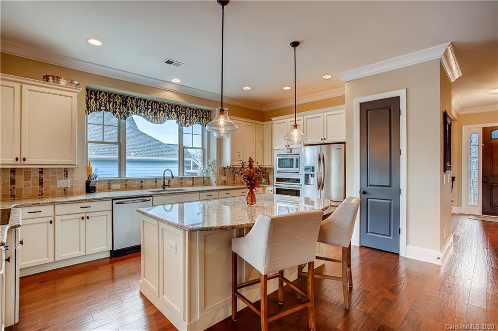 2225 Tatton Hall Road, Unit 524 Fort Mill, SC 29715 - Photo 10 of 38 Gallery Image 10