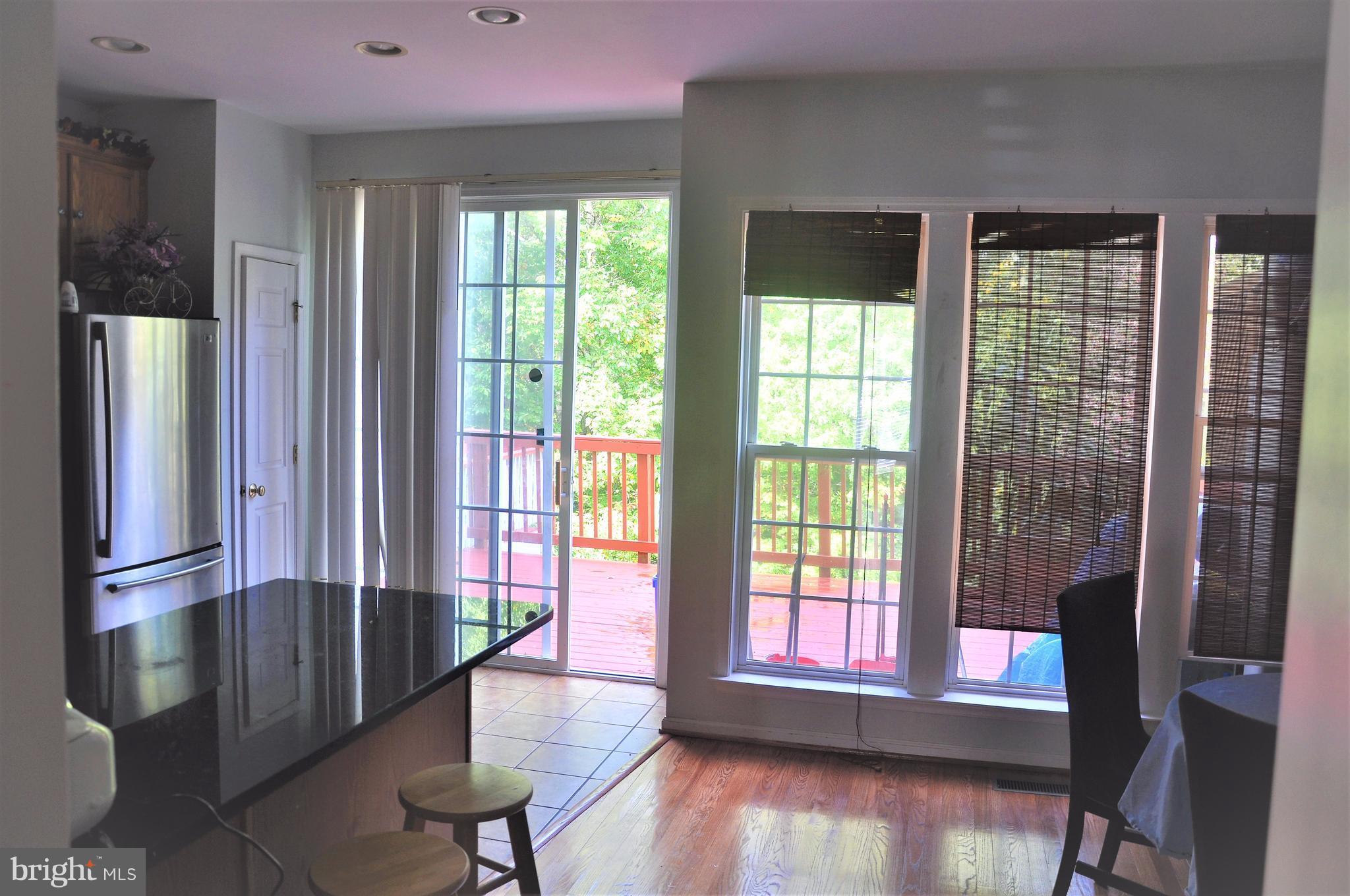 13909 Lullaby Road Germantown, MD 20874 - Photo 11 of 25 Kitchen