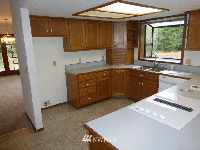 25972 Highland Road Northeast Kingston, WA 98346 - Photo 3 of 10 Gallery Image 3