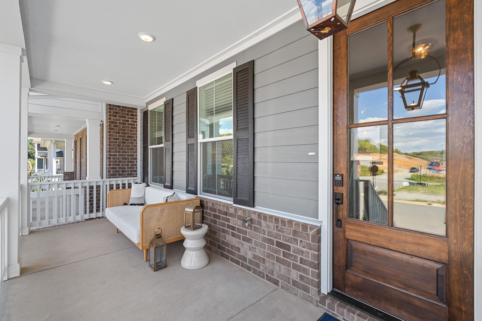 2001 Braidwood Lane Franklin, TN 37064 - Photo 6 of 35 a living room with furniture