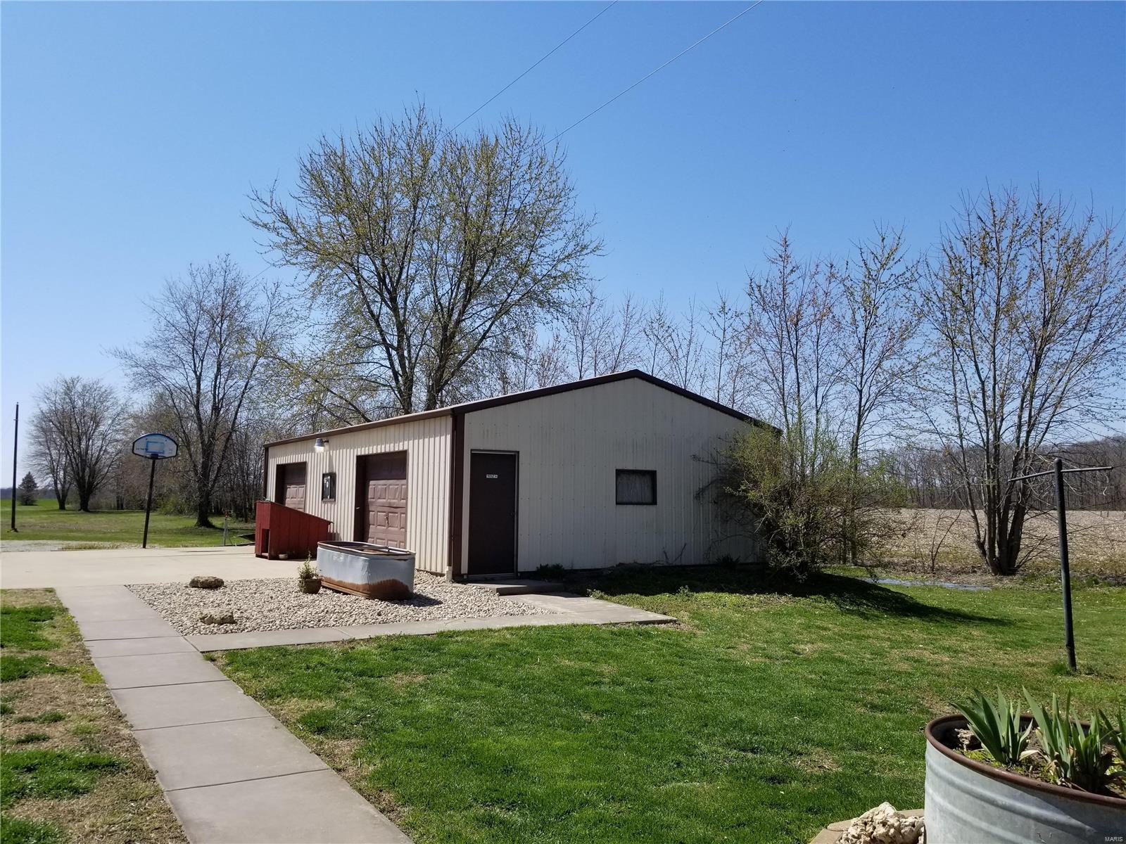 12195 Keyesport Road Pocahontas, IL 62275 - Photo 22 of 27