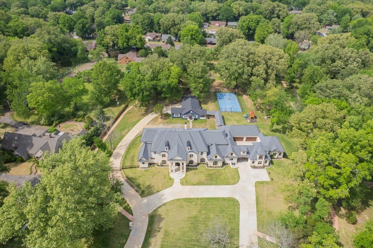 6060 Elmore Road Bartlett, TN 38134 - Photo 2 of 40