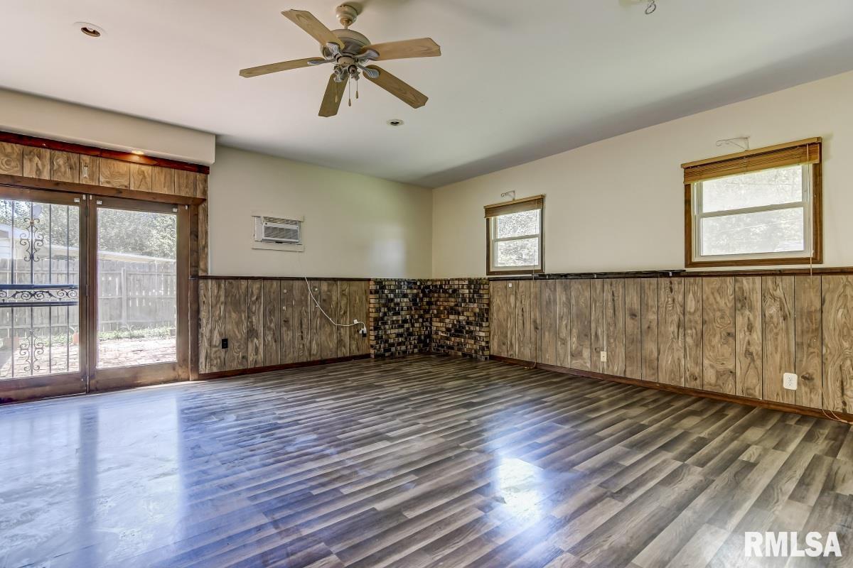 1509 Chalmers Street Springfield, IL 62703 - Photo 24 of 31 Gallery Image 24
