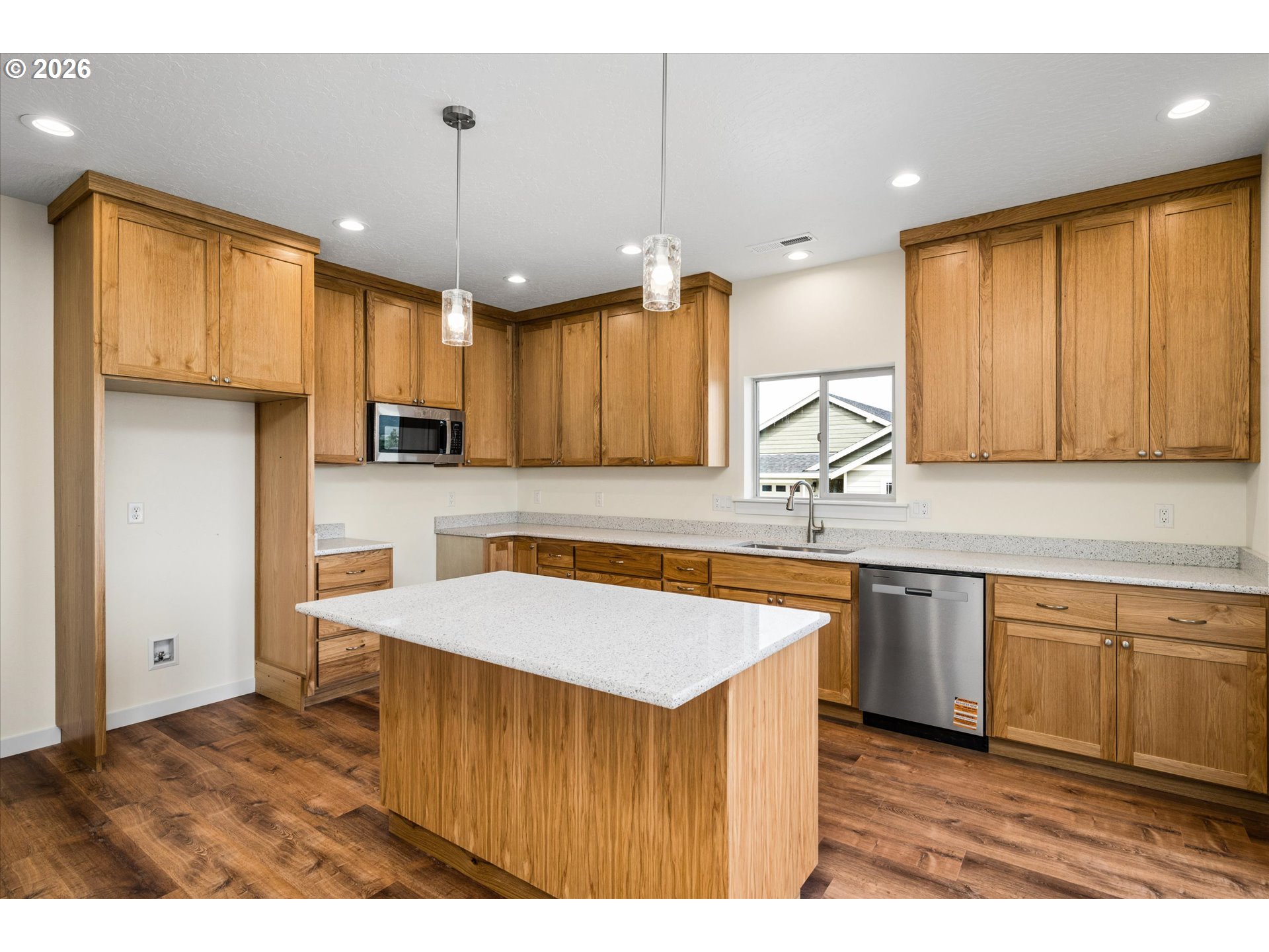 763 Boulder Loop Creswell, OR 97426 - Photo 8 of 30