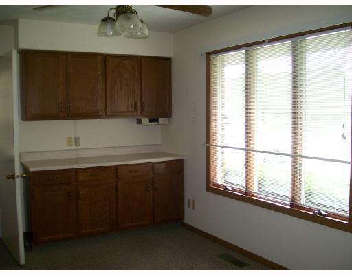 1043 Carson Lane, Unit 63 Springfield, OH 45503 - Photo 4 of 9