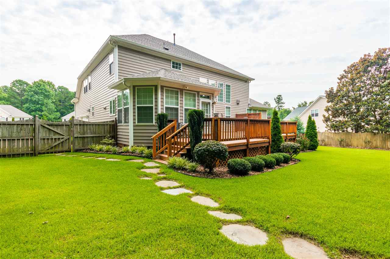 4448 Fairview Ridge Lane Apex, NC 27539 - Photo 29 of 30 The perfect deck for entertaining!
