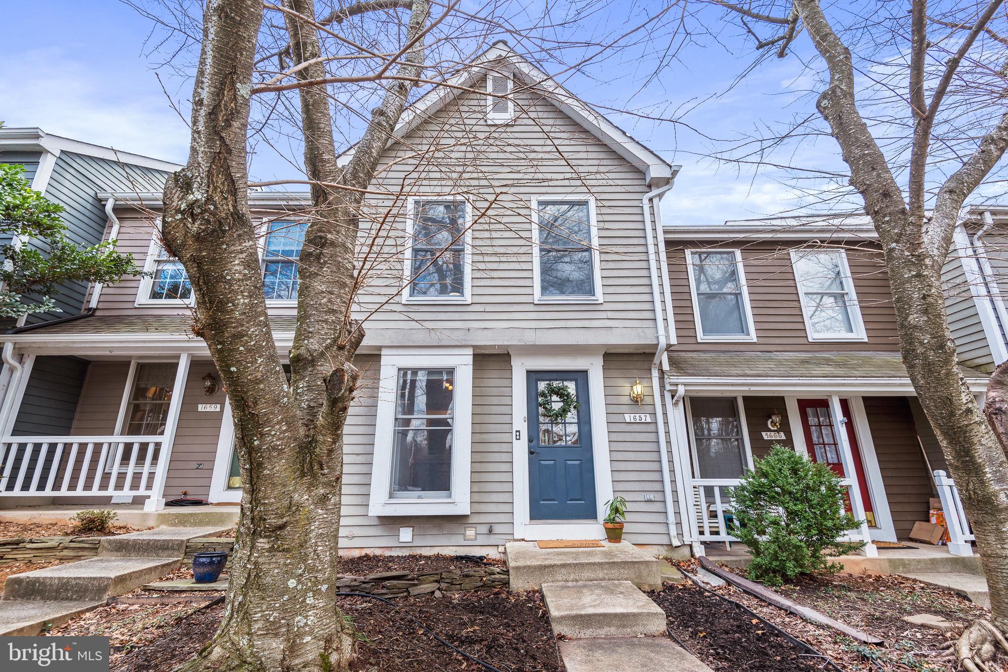 1657 Poplar Grove Drive Reston, VA 20194 - Photo 2 of 26