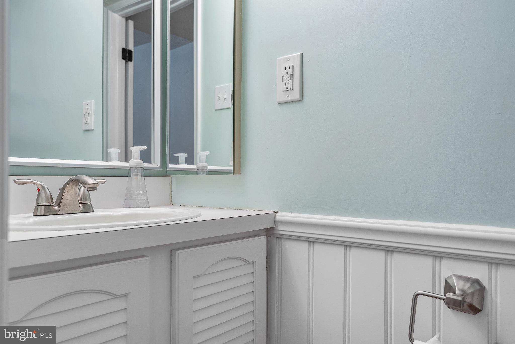 1657 Poplar Grove Drive Reston, VA 20194 - Photo 24 of 26 Basement bathroom