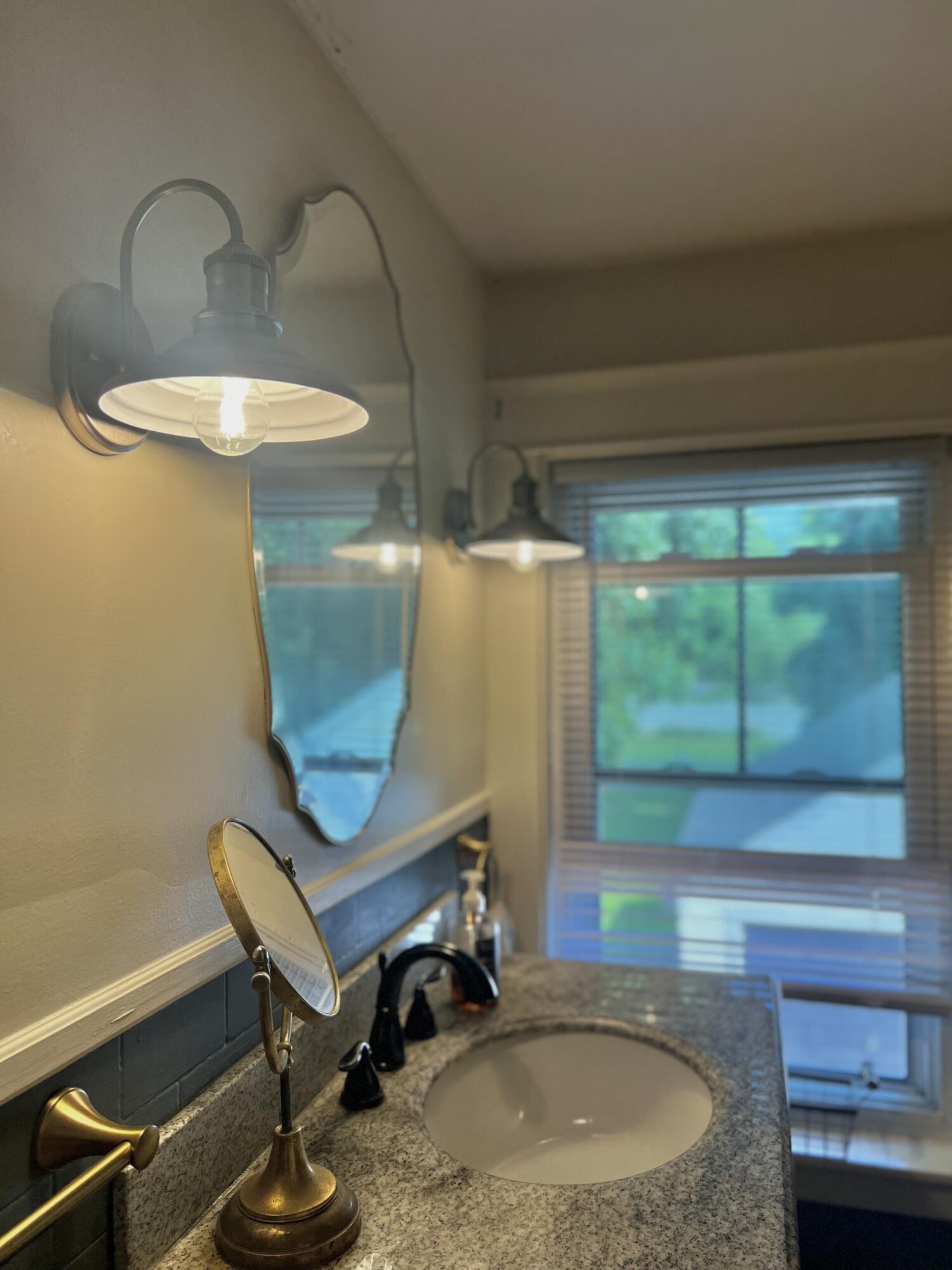 84 14th Street Bangor, ME 04401 - Photo 27 of 34 thumbnail_IMG_4402