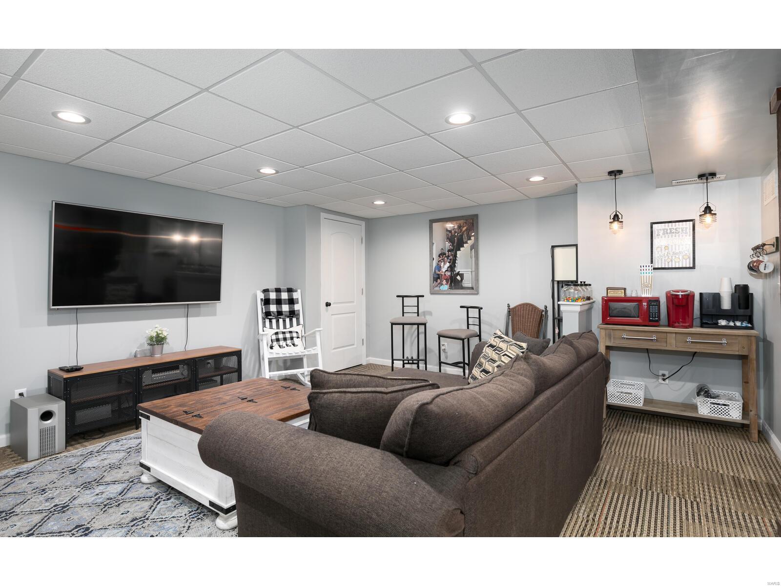 5455 Ringer Road St. Louis, MO 63129 - Photo 12 of 50 Gallery Image 12