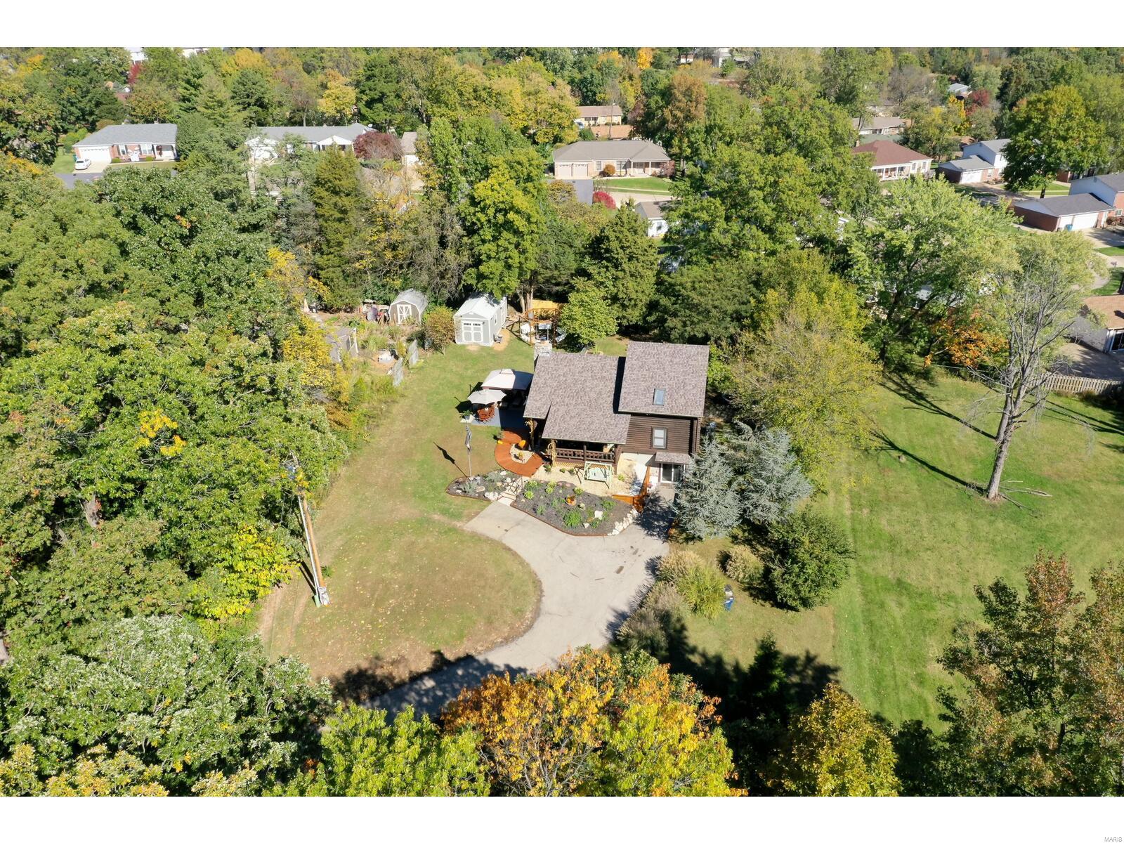 5455 Ringer Road St. Louis, MO 63129 - Photo 3 of 50 Gallery Image 3