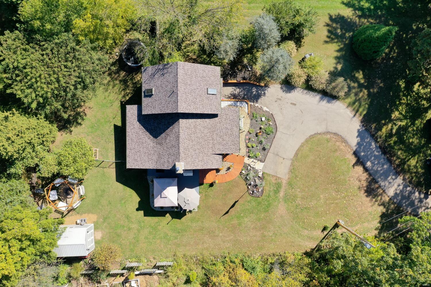 5455 Ringer Road St. Louis, MO 63129 - Photo 4 of 50 Gallery Image 4