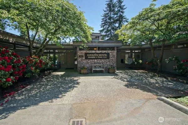$3,995 | 137 143rd Place Northeast, Unit 30, Bellevue, WA 98007