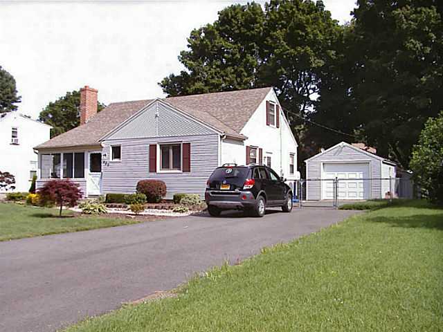 420 Pemberton Road Irondequoit, NY 14622 - Photo 1 of 1 Exterior Front Landscaped Lawn, Brand New Double W