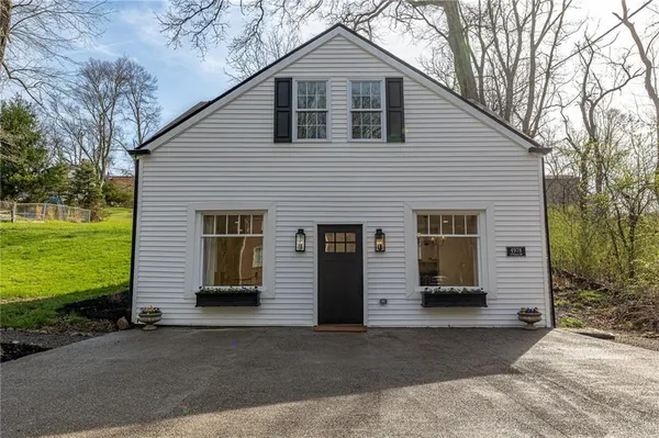 $299,000 | 4978 South Pioneer Road, Gibsonia, PA 15044