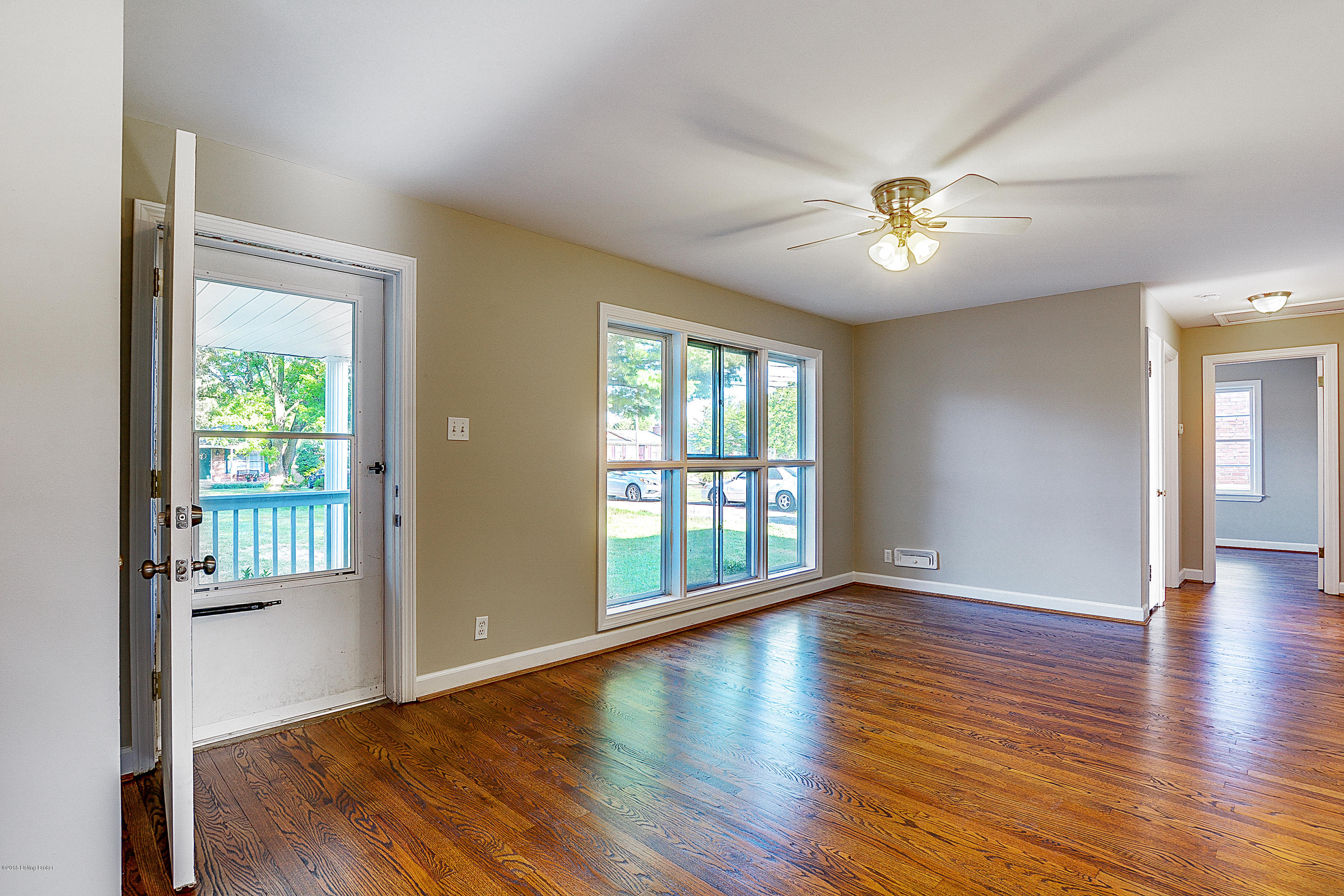 9413 Fairground Road Louisville, KY 40291 - Photo 13 of 37 9413_FairgroundRd_40291_5001
