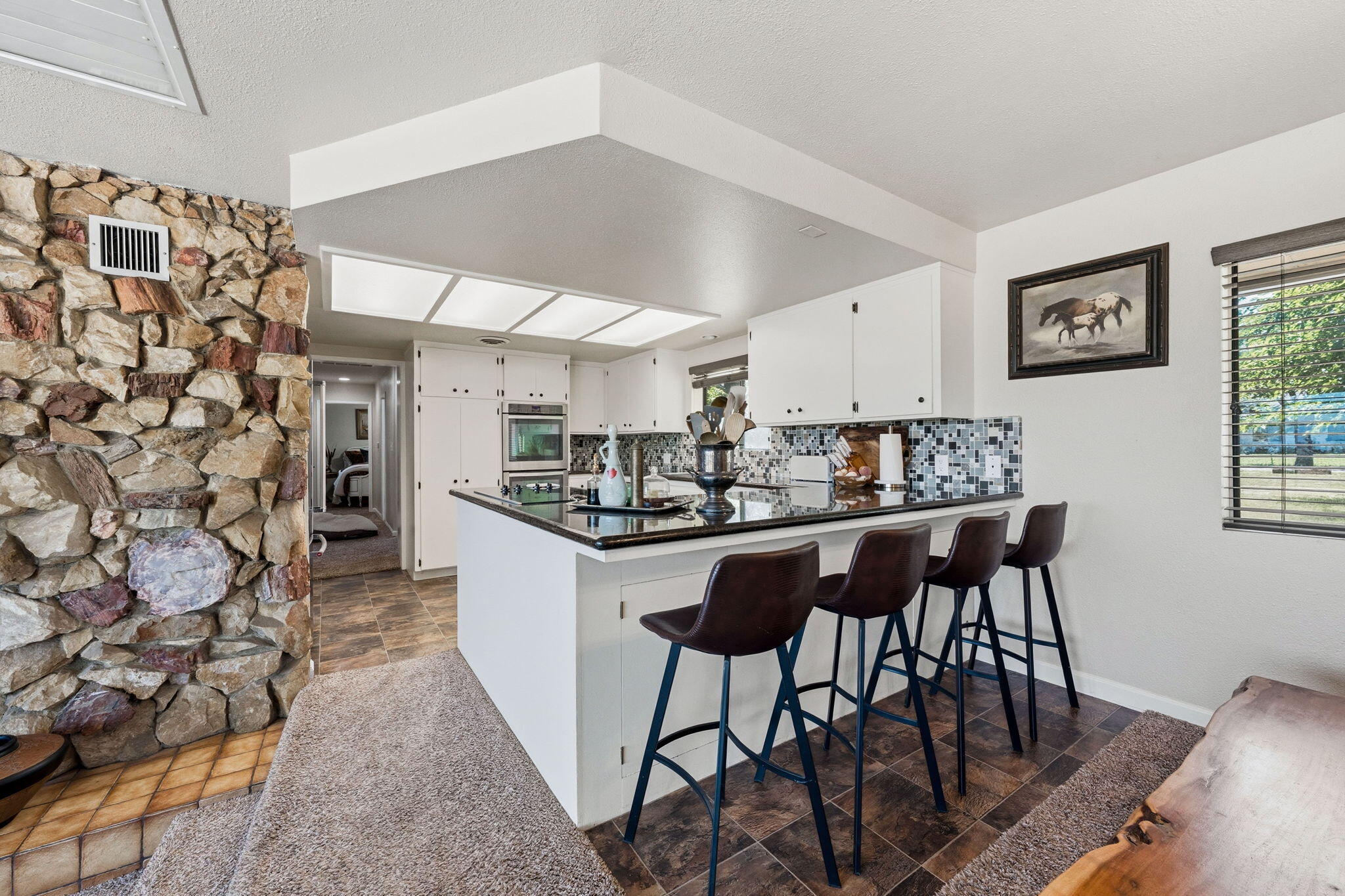 6905 Scotview Lane Anderson, CA 96007 - Photo 16 of 43 19499