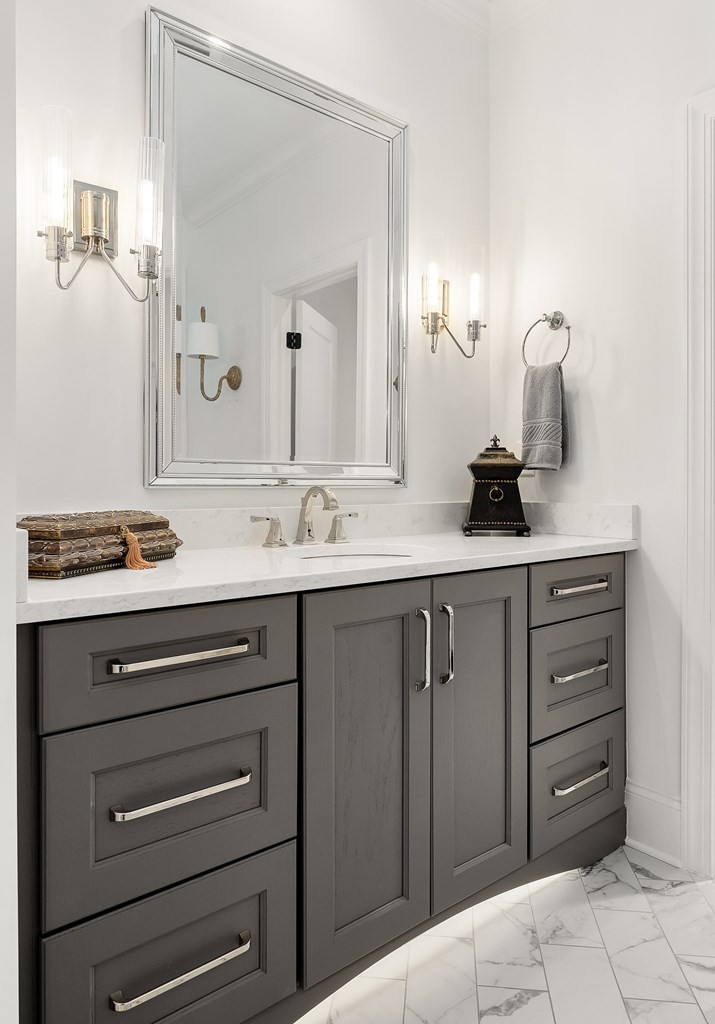 504 McCulley Road Cookeville, TN 38506 - Photo 35 of 70 a bathroom with a sink vanity and mirror